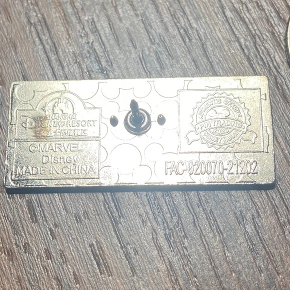 Disneyland Shanghai Marvel Hulk Fist Rage Rectangle Pin 2020 - Picture 5 of 5